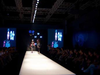 廣州專業會議及展覽服務 布場與背景板搭建一站式解決方案